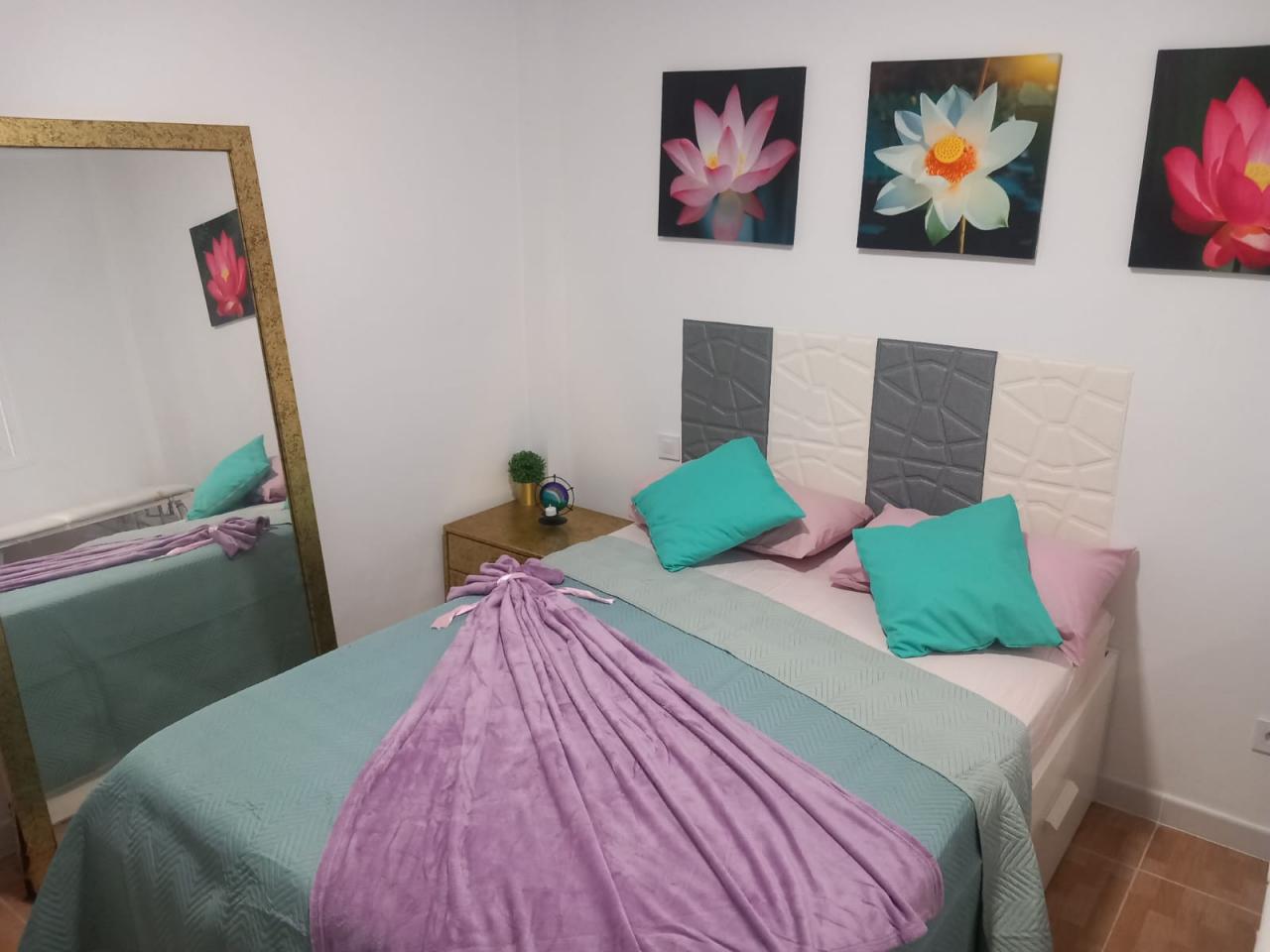 610382332: Chica busca chico en Las Palmas