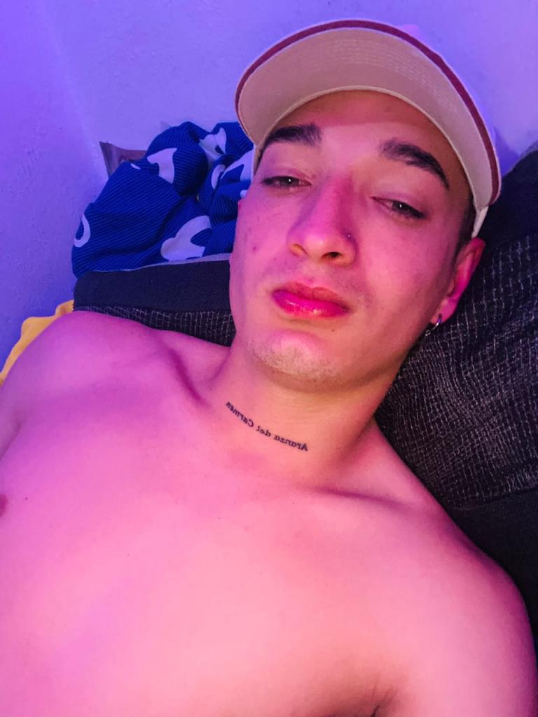 667795050: Chico busca chica en Badajoz