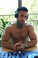 631253830: Chico busca chica en Barcelona