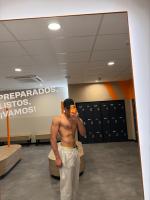 643574003: Chico busca chica en Málaga