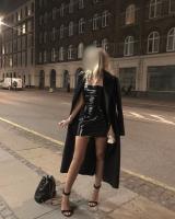 631297789: Chica busca chico en Barcelona