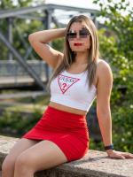 663146770: Chica busca chico en Sevilla