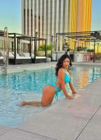 616330298: Chica busca chico en Málaga