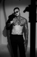 614842039: Chico busca chica en Barcelona