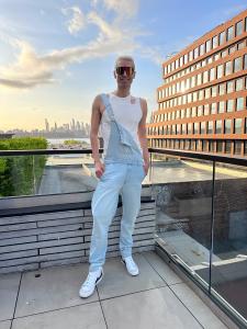 623911348: Chico busca chica en Barcelona