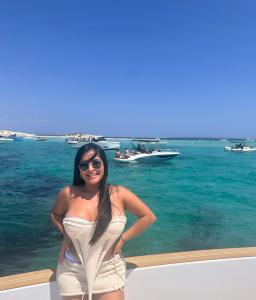 Chica busca chico en Ibiza: 