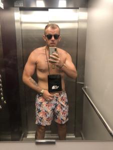 678966082: Chico busca chica en Alicante