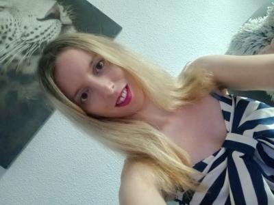 610990307: Chica busca chico en Murcia