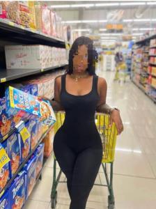 696094983: Chica busca chico en Cuenca