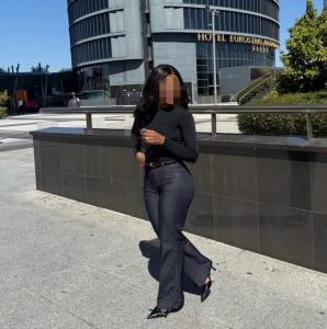 613528429: Chica busca chico en León