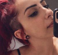 614808607: Chica busca chico en Barcelona