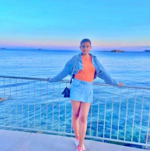 Chica busca chico en Ibiza: 