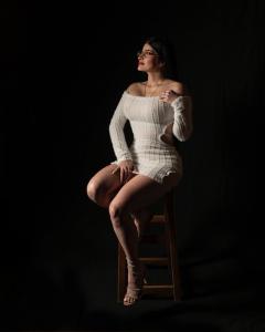 661433214: Chica busca chico en Barcelona