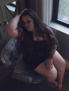 672417558: Chica busca chico en Barcelona