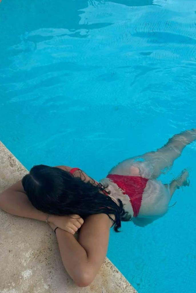 Chica busca chico en Ibiza: 