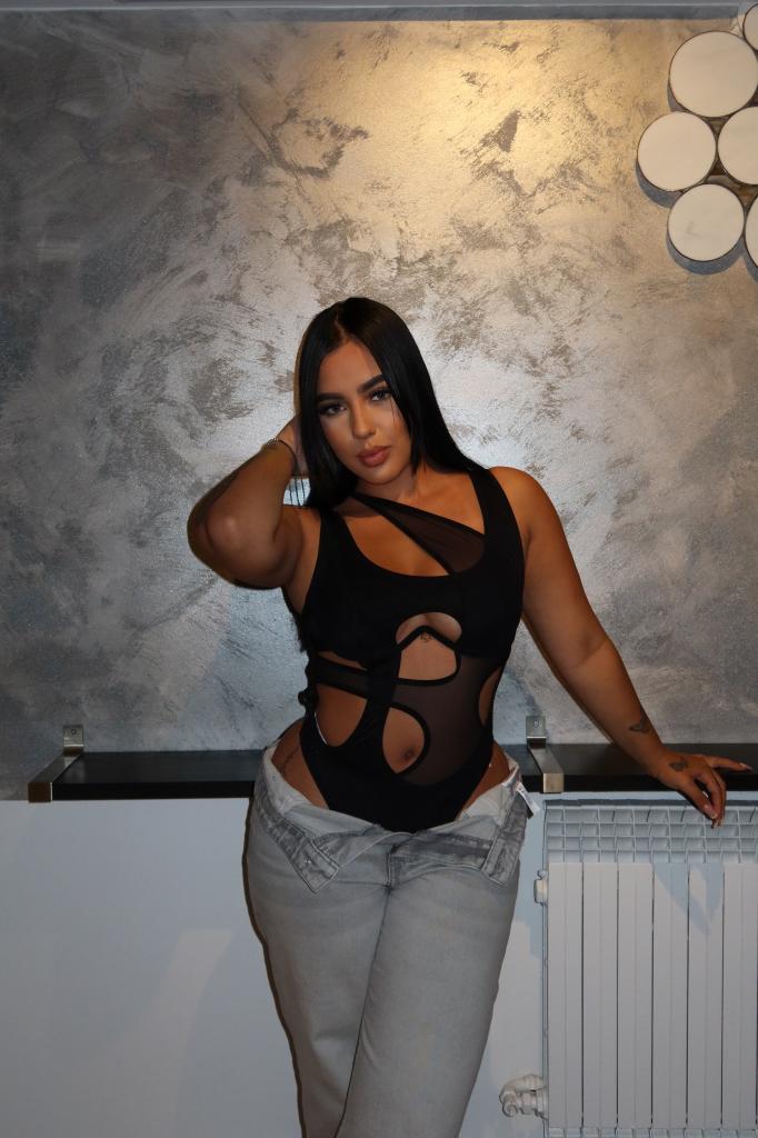 671465920: Chica busca chico en Lérida