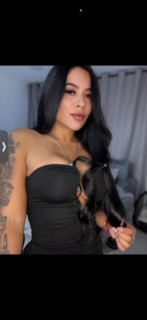 Chica busca chico en Tenerife: 