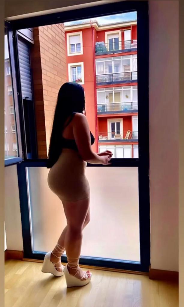 Chica busca chico en Sevilla: 