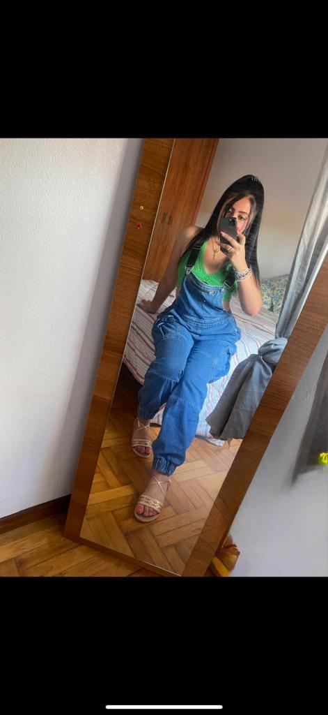 607338255: Chica busca chico en Sevilla