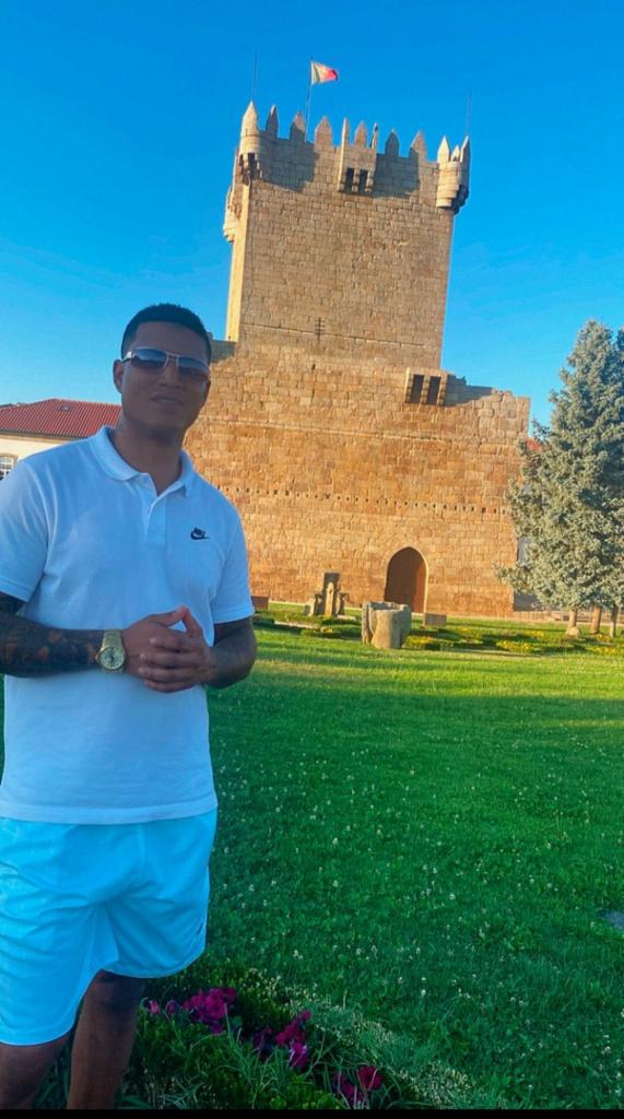 Chico busca chica en Asturias: 