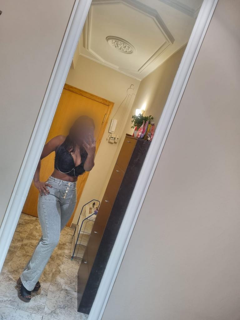 Chica busca chico en Cádiz: 