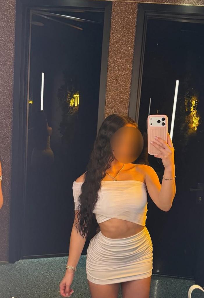Chica busca chico en Cádiz: 