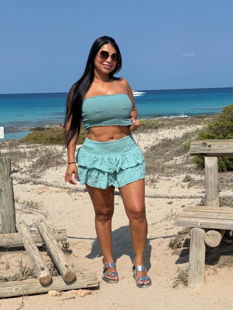 Chica busca chico en Ibiza: 