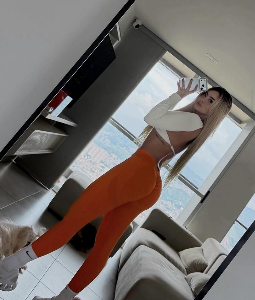 624072456: Chica busca chico en Formentera