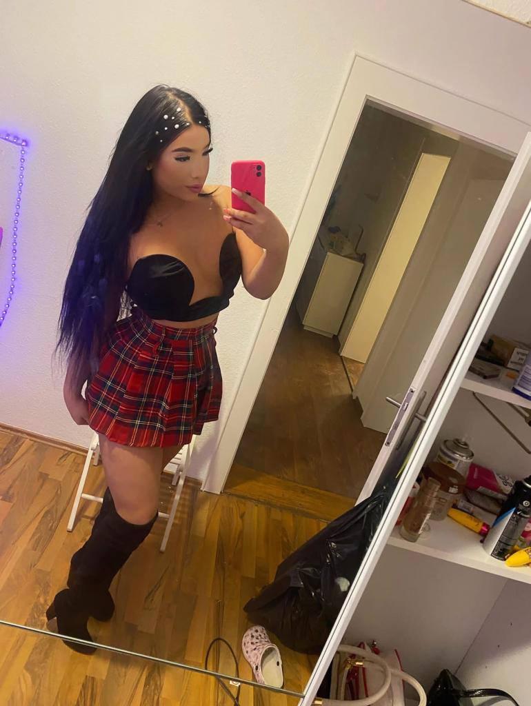 Chica busca chico en Barcelona: 