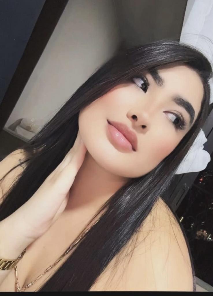Chica busca chico en Alicante: Chica busca chico