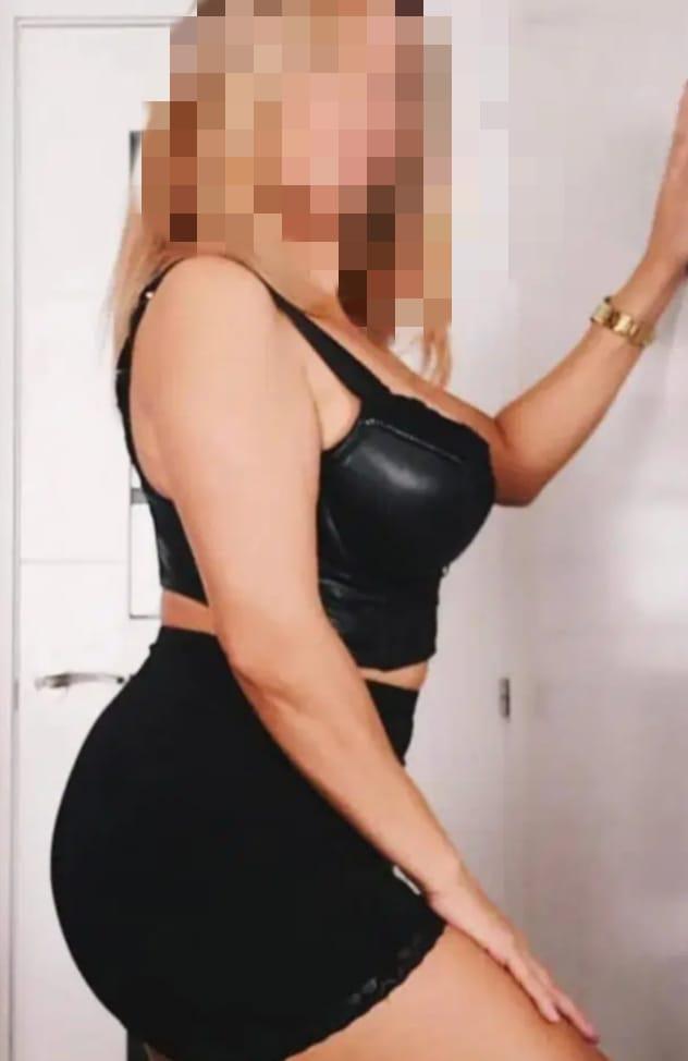 Chica busca chico en Cádiz: 