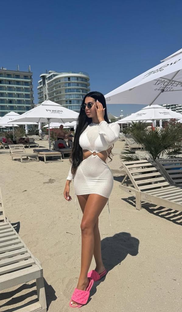 613786510: Chica busca chico en Málaga