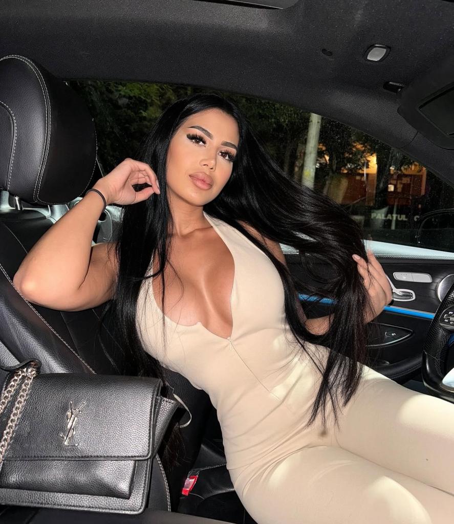 613786510: Chica busca chico en Málaga