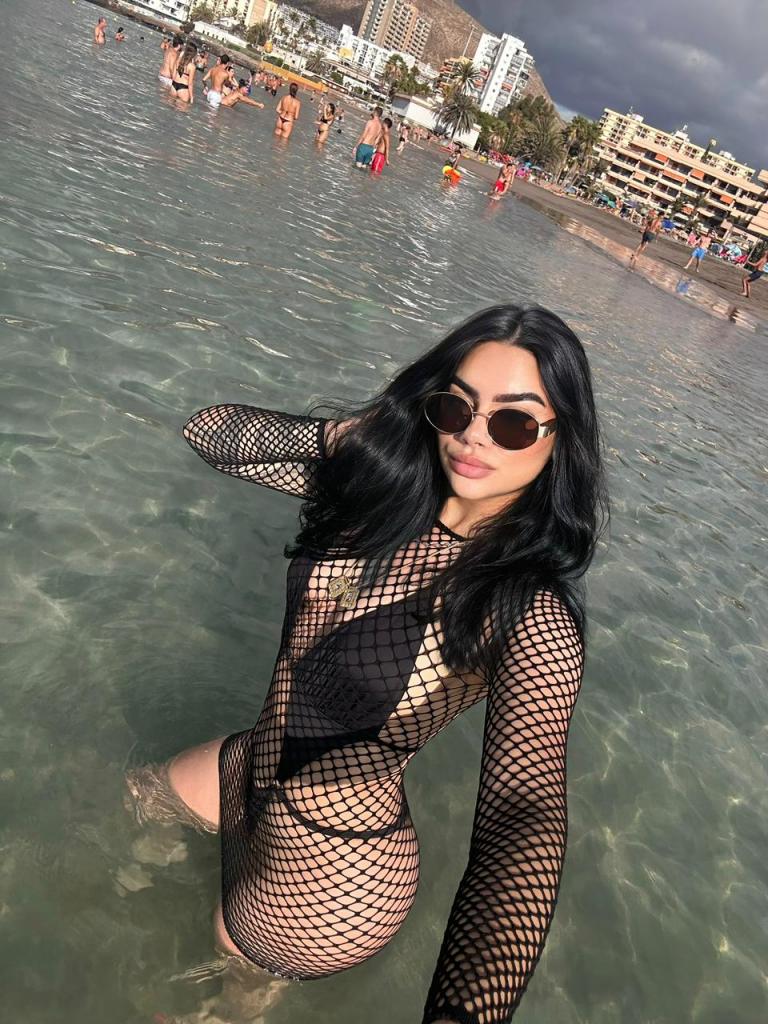 Chica busca chico en Tenerife: 