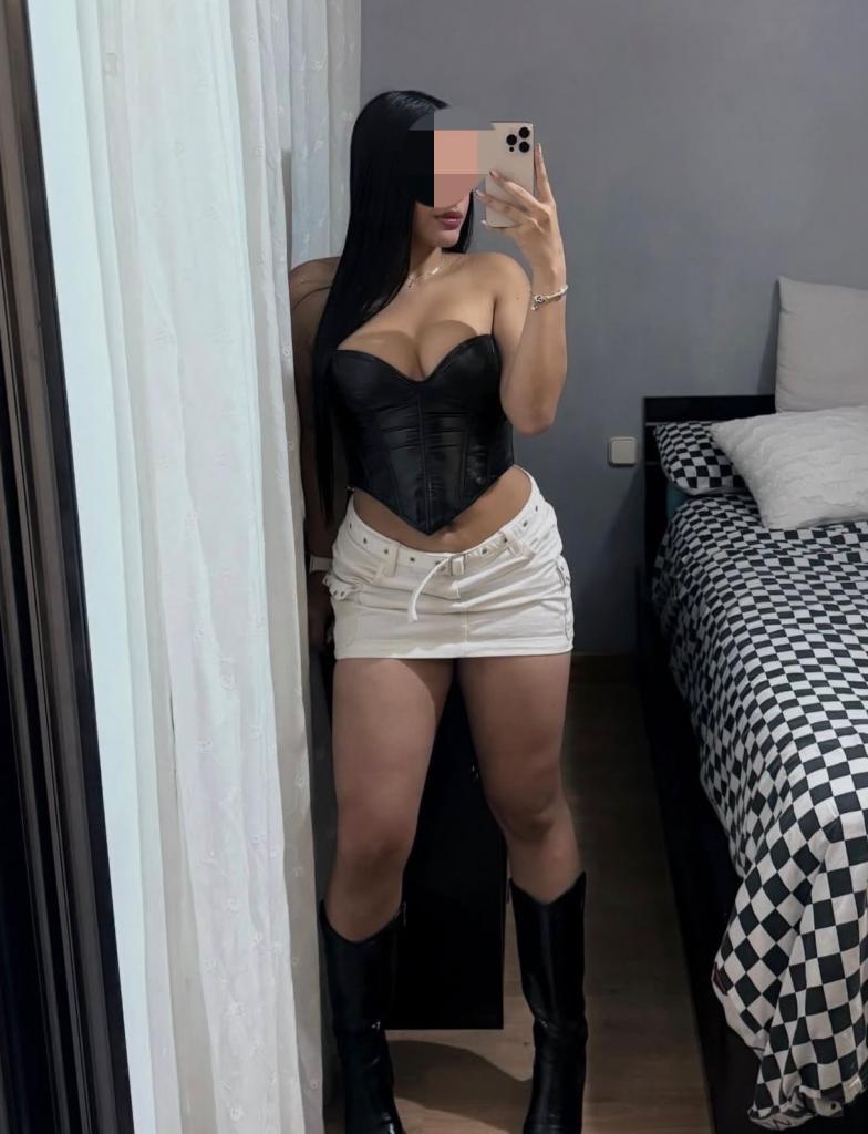 Chica busca chico en Cádiz: 