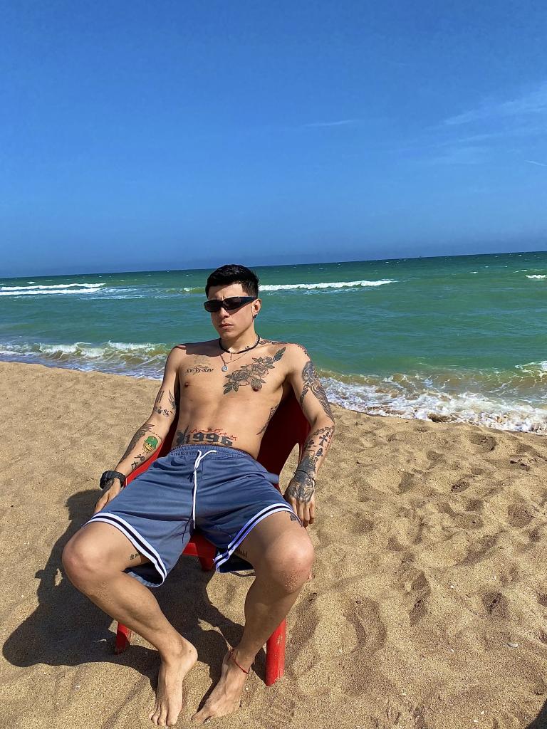 614836400: Chico busca chica en Barcelona