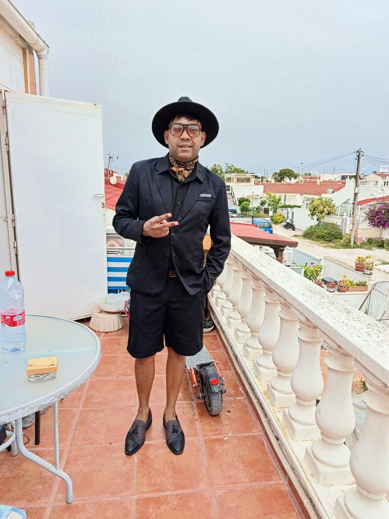 624588659: Chica busca chico en Alicante