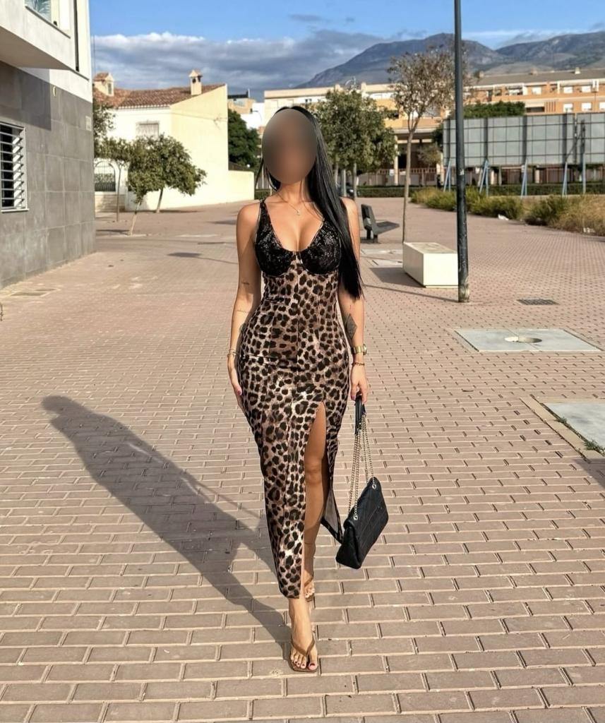 Chica busca chico en Almería: 