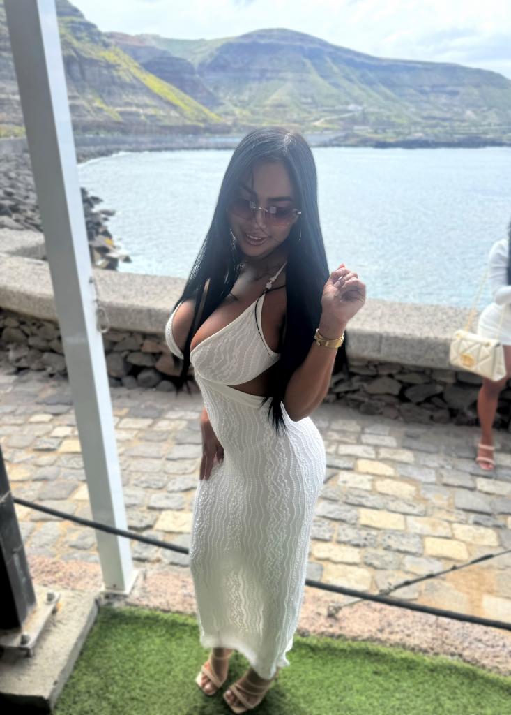 Chica busca chico en Tenerife: Chica busca chico