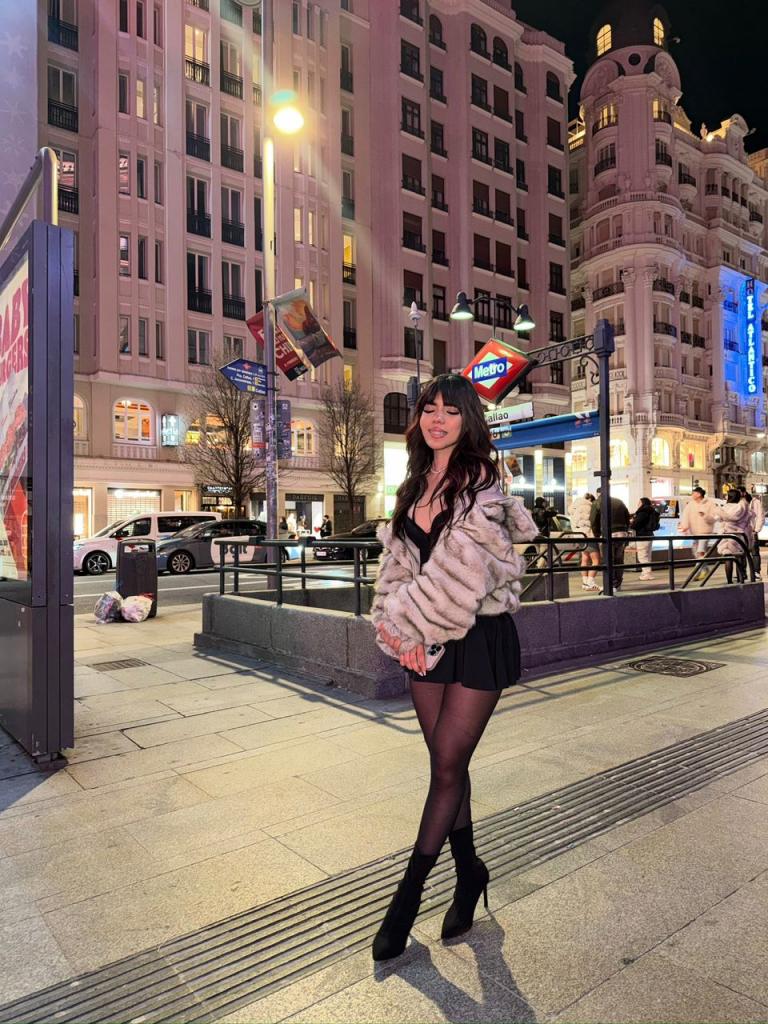 Chica busca chico en Ibiza: 