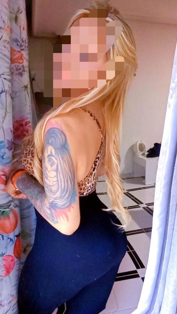 Chica busca chico en Almería: 