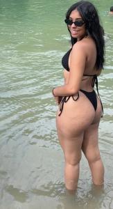 604143728: Chica busca chico en La Coruña