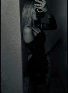 654215383: Chica busca chico en Melilla
