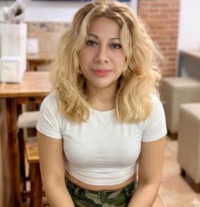 617563885: Chica busca chico en Asturias