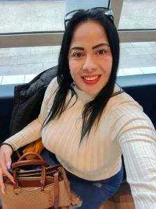643388749: Chica busca chico en Granada