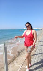 643388749: Chica busca chico en Granada