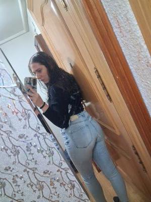 677691473: Chica busca chico en Zaragoza