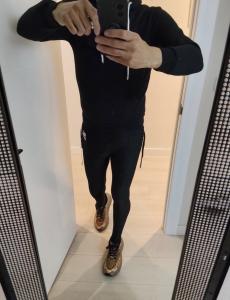 683136261: Chica busca chico en León