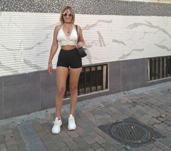698503881: Chica busca chico en Madrid
