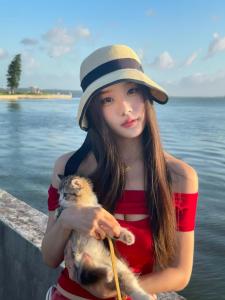 667378576: Chica busca chico en Málaga